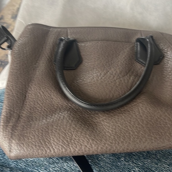 Michael Kors bag - Picture 2 of 3